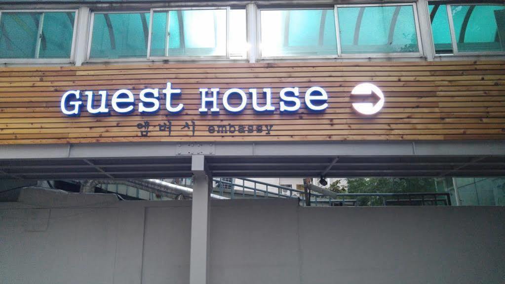 Embassy Guesthouse Itaewon Сеул Екстер'єр фото